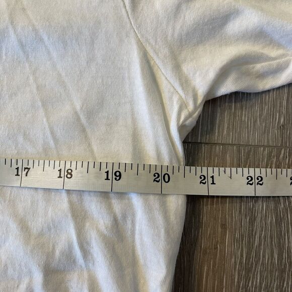 NWT LeBron James Cavs Caricature T-Shirt L Cleveland NBA - Picture 6 of 8